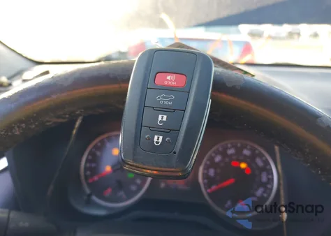 2021 Toyota Rav4 Xle Premium z USA, uszkodzony, nr VIN JTMA1RFV7MD070165